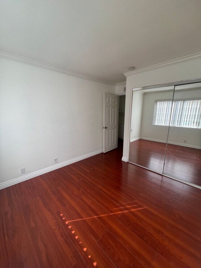 Building Photo - Beautiful 3 Bedroom, 2 Bathroom House w/ a Pool For Rent in Mission Viejo!