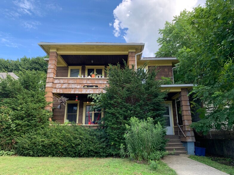 Primary Photo - 2 Bellevue Ave