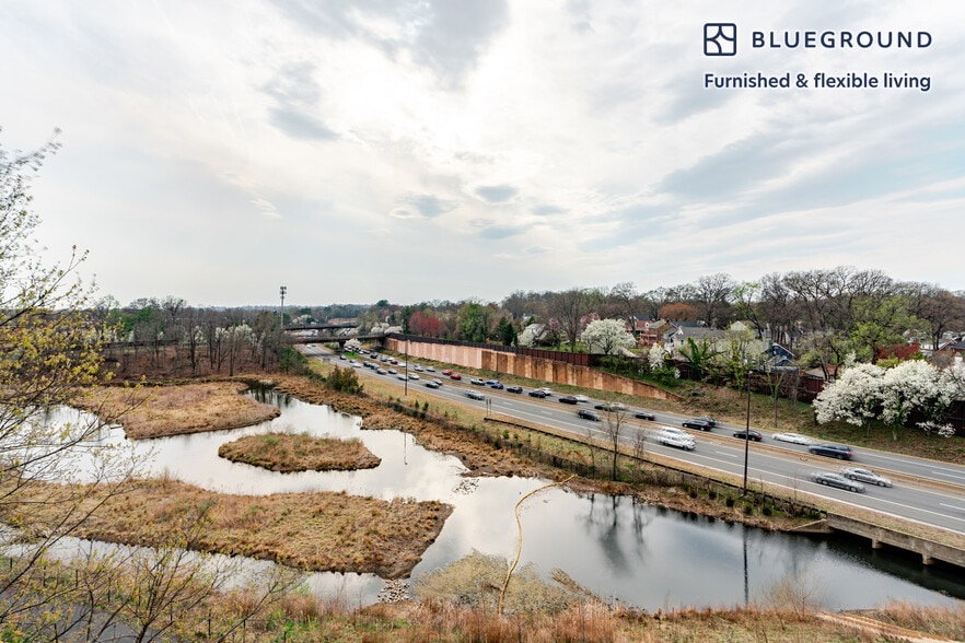 Building Photo - 4650 Washington Blvd