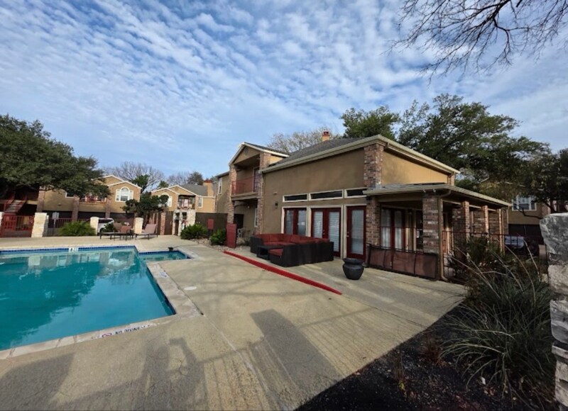 Building Photo - 6804 N Capital of Texas Hwy