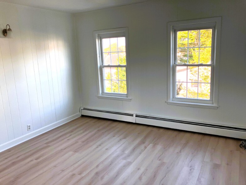 Building Photo - 17 Prospect St