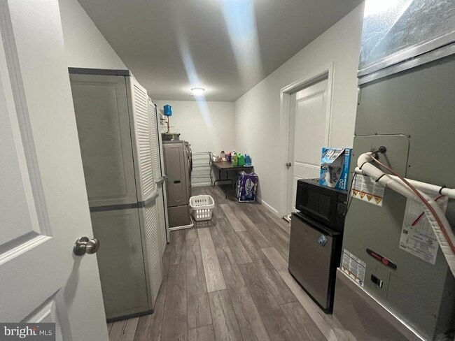 Building Photo - 13290 Flohr Ln