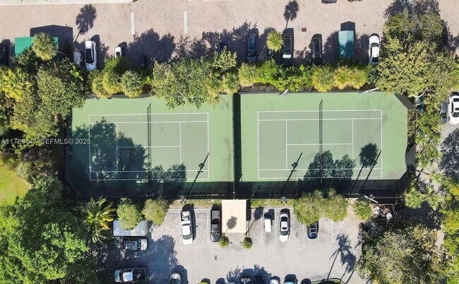 Building Photo - 1111 Crandon Blvd