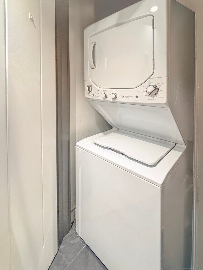 Building Photo - 60 Connecticut Ave