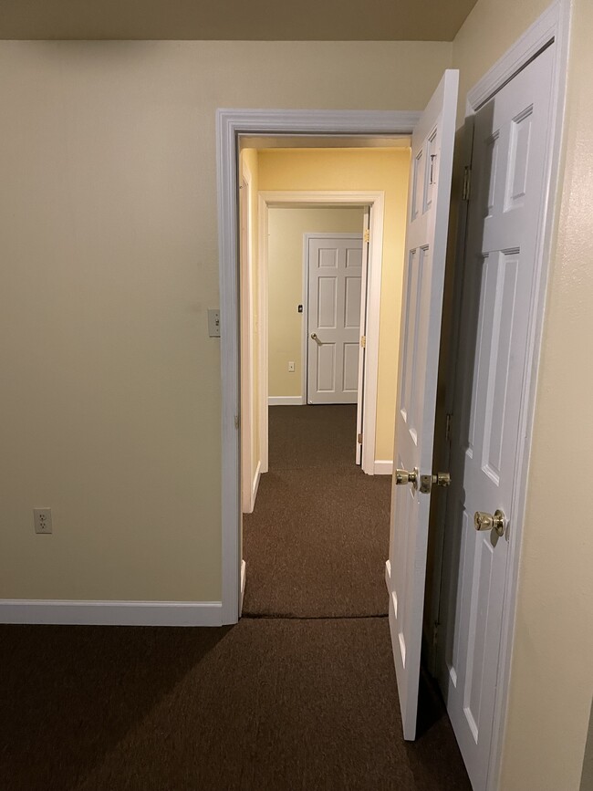 Building Photo - 610 Spruce St