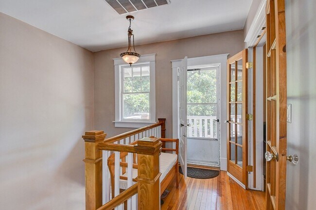 Building Photo - Beautiful Older home renovated for todays lifestyle