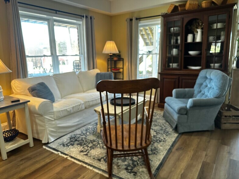 Building Photo - 1918 Browns Gap Tpke