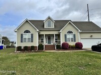 Building Photo - 2032 Cherrytree Ln
