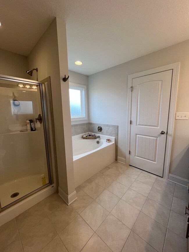 Building Photo - Welcome to Onslow Bay