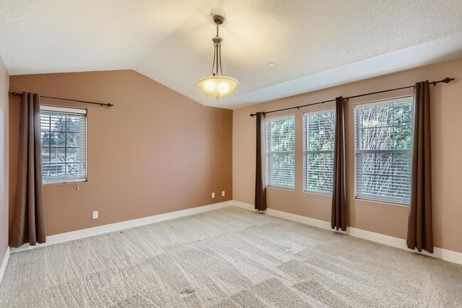 Building Photo - Elegant Orenco Home with Granite Kitchen, Fireplace & Private Greenspace