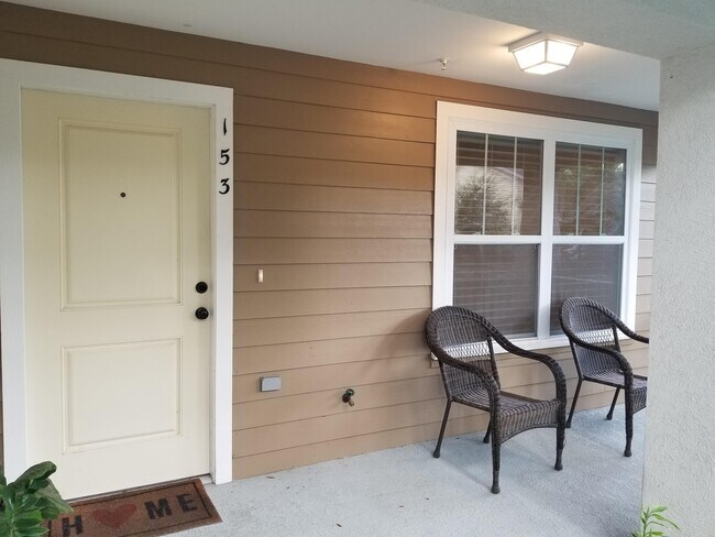 Building Photo - 4605 SW 48th Dr