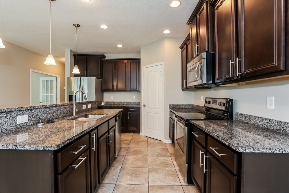 Building Photo - 646 Drysdale Dr