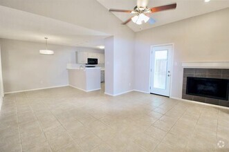 Building Photo - 333 Melrose Dr