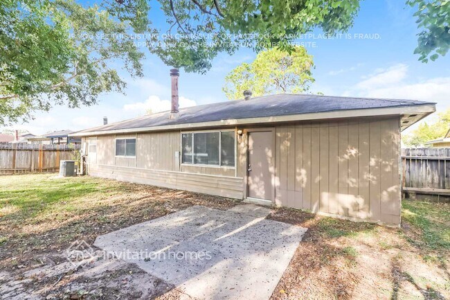 Building Photo - 17102 Stone Stile Dr