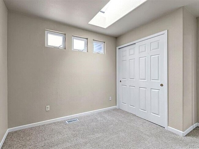 Building Photo - Well Maintained and Clean Home for Rent- Cherry Creek School District- 80015