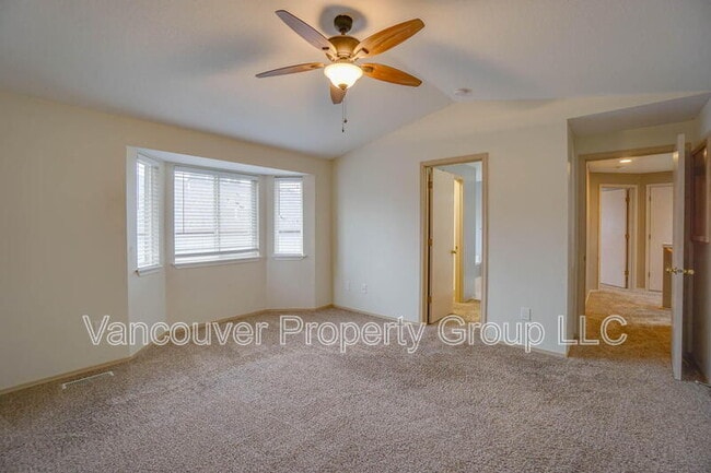 Building Photo - 5606 NE 48th Ave