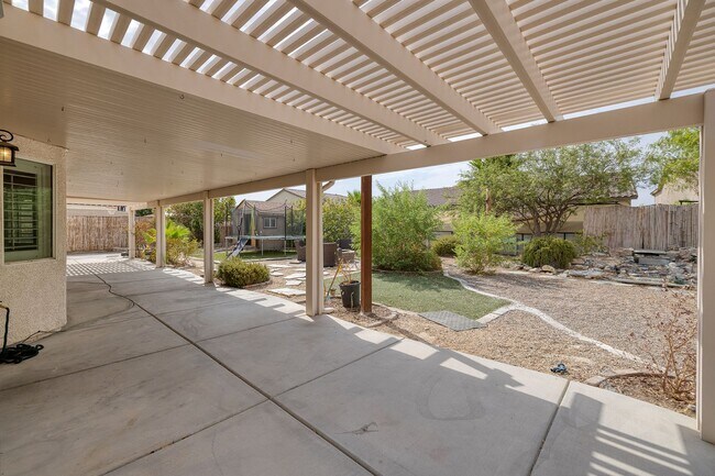 Building Photo - 5317 Blue Evergreen Ave