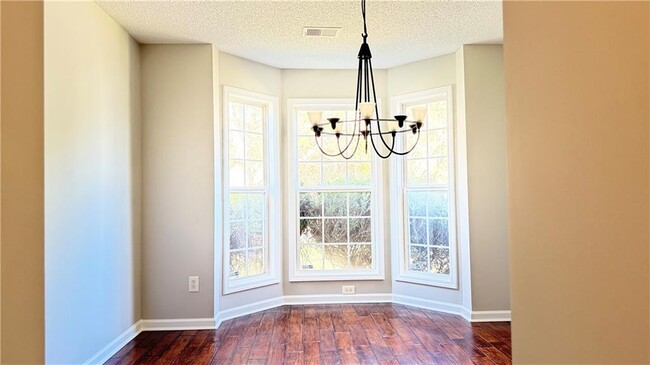 Building Photo - 273 Bainbridge Cir