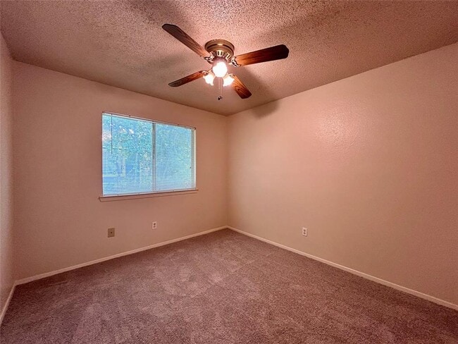 Building Photo - 508 Willowbend Cove