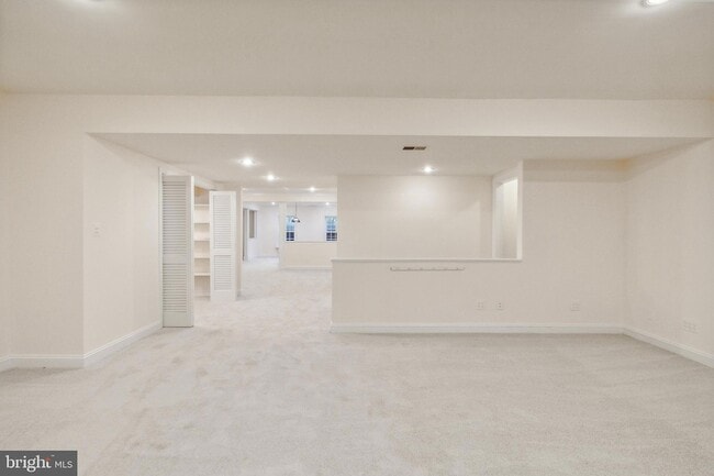 Building Photo - 2527 Hunter Mill Rd