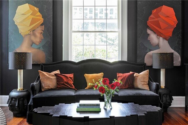 Building Photo - 383 Park Ave SE