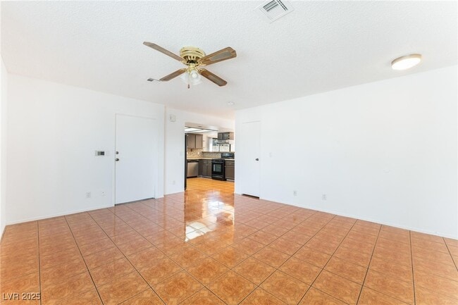 Building Photo - 509 Sheffield Dr