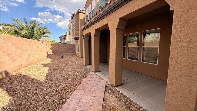 Building Photo - 496 Via Palermo Dr