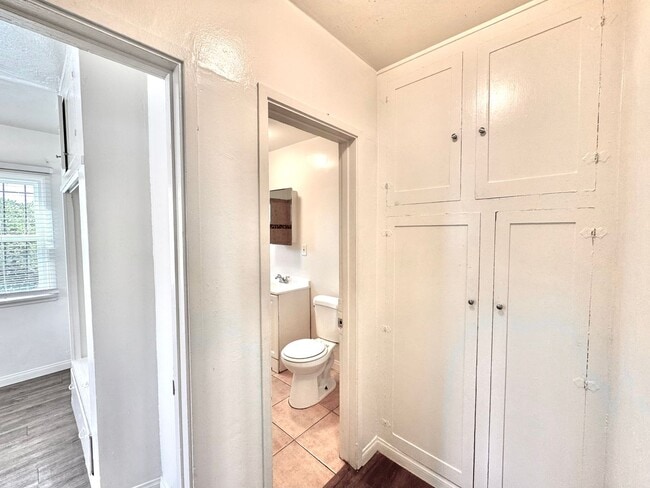 Building Photo - 3827-3829 1/2 National Avenue