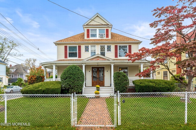 Primary Photo - 50 Peters Pl