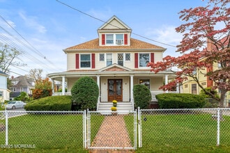 Building Photo - 50 Peters Pl