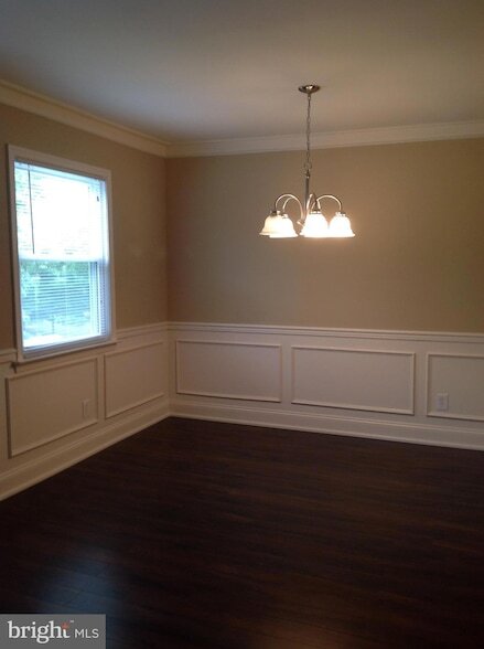 Building Photo - 298 Birch Dr