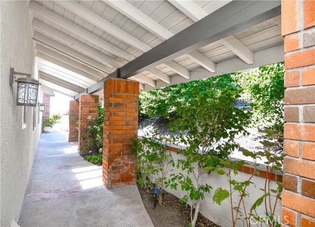 Building Photo - 15 Beachcomber Dr