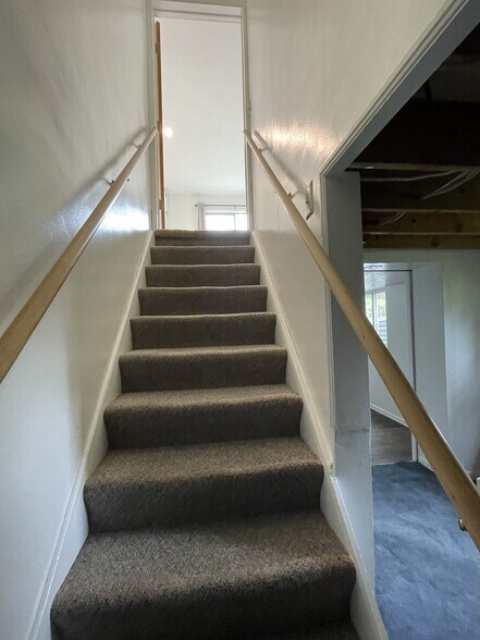 Stairway - 206 N 200 E