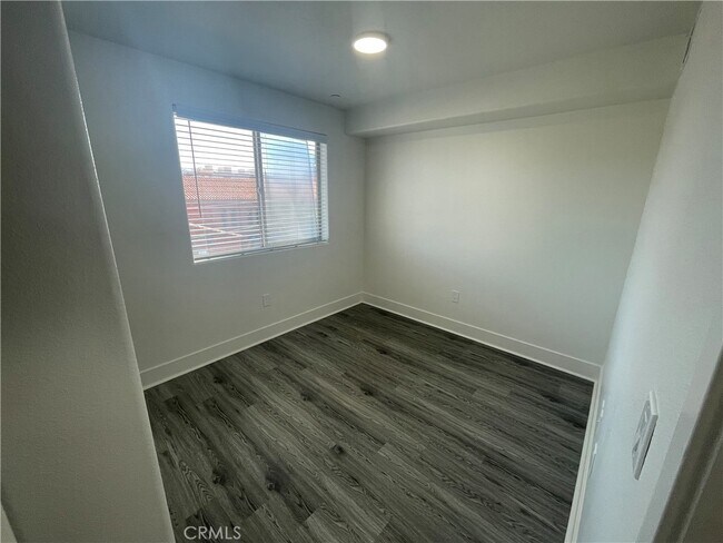 Building Photo - 11312 Huston St
