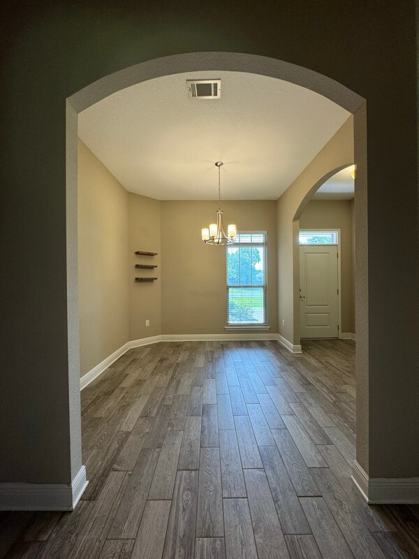 Building Photo - 2103 Frontera St