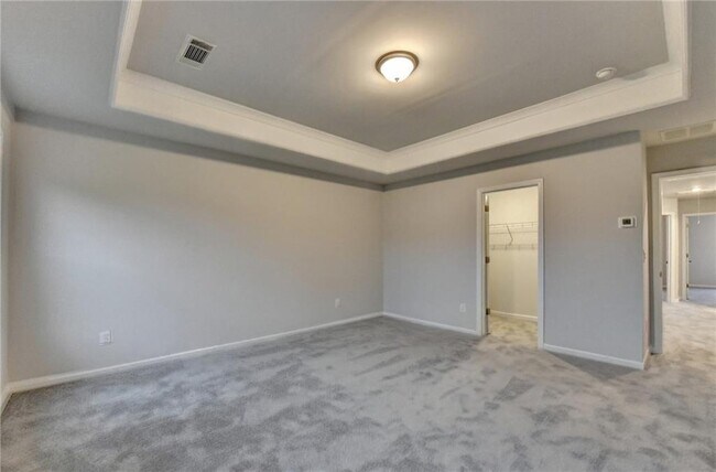 Building Photo - 3230 Westgate Park Dr