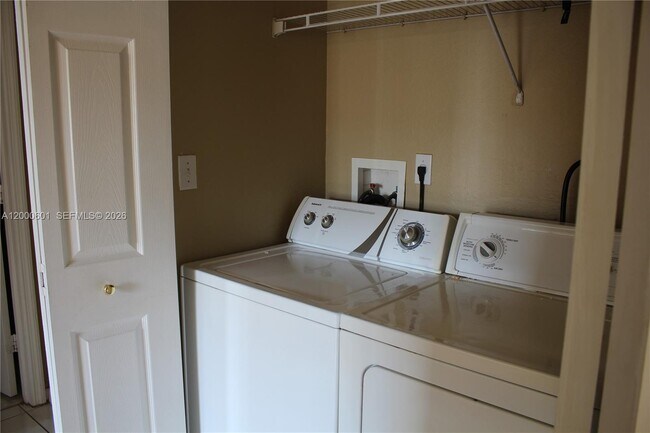 Building Photo - 6962 NW 179th St