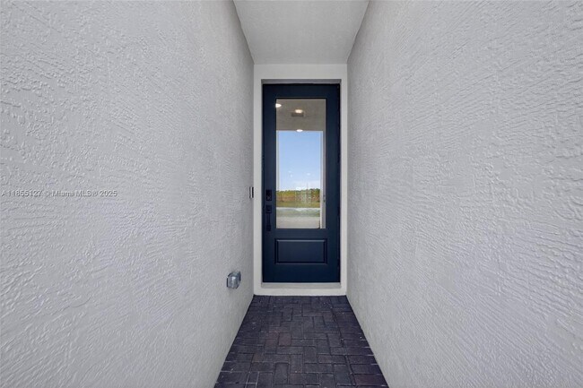 Building Photo - 301 Silver Sands Ln