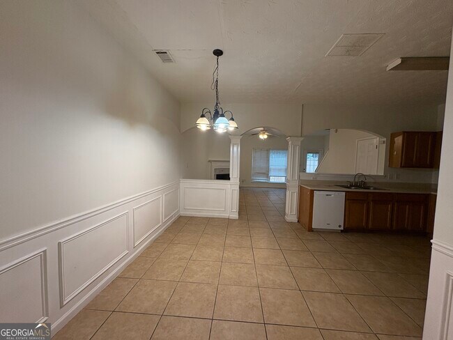 Building Photo - 2485 Emma Way NW