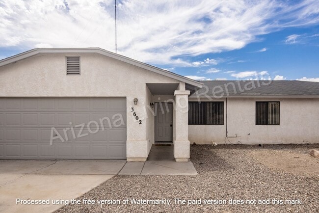 Building Photo - MOVE IN SPECIAL $800 OFF