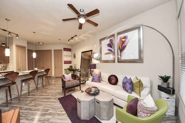 Building Photo - 5454 Washington Ave