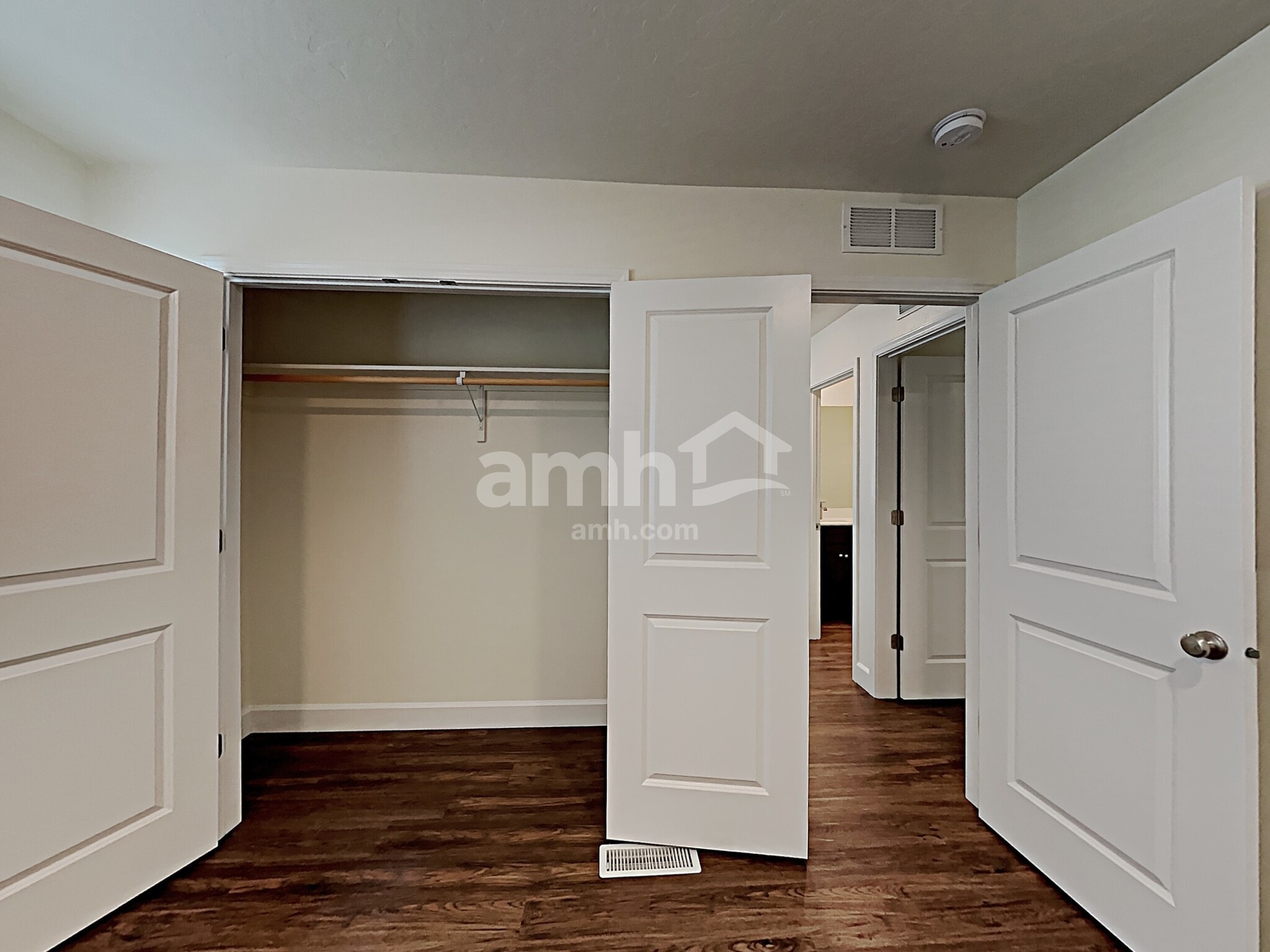 Building Photo - 9415 W Chino St