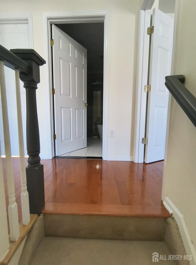 Building Photo - 89 Chariot Ct