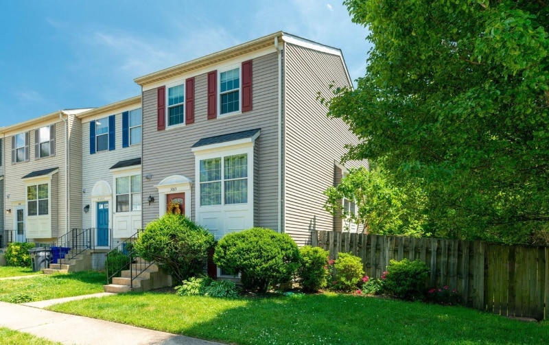 Primary Photo - 3065 Antrim Cir
