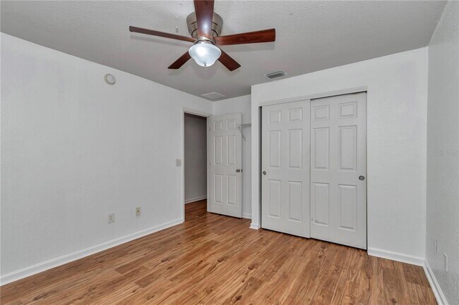 Building Photo - 5535 SW 41st St