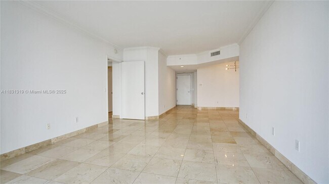 Building Photo - 21055 Yacht Club Dr