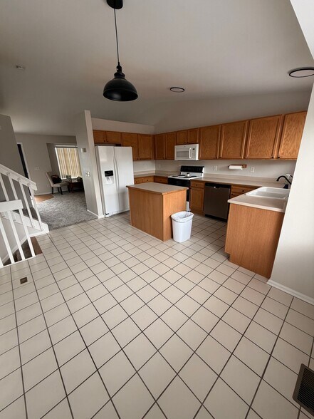 Building Photo - 5843 Butterfield Dr
