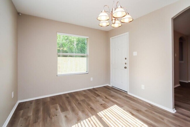 Building Photo - 426 Laurel Sage Dr