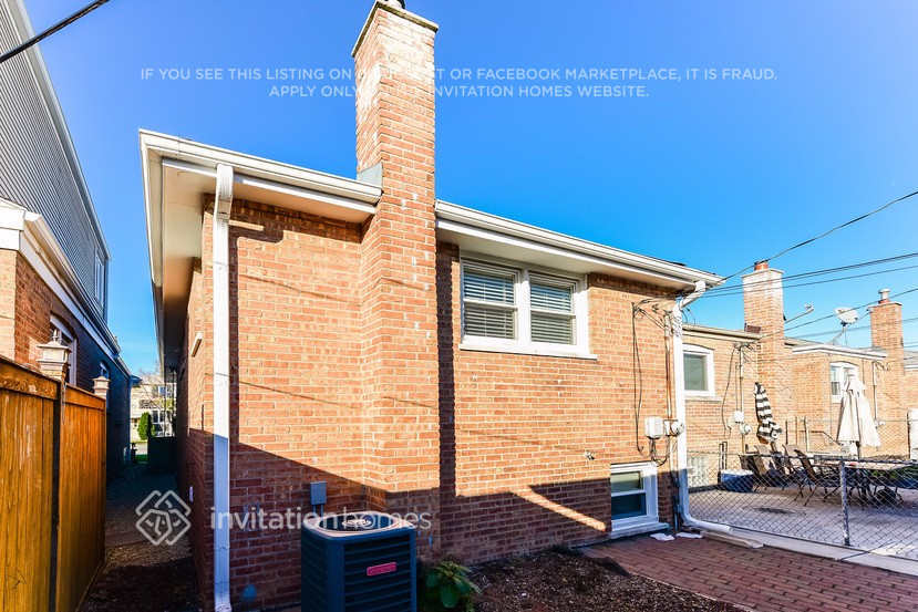 Building Photo - 6723 W 63rd St