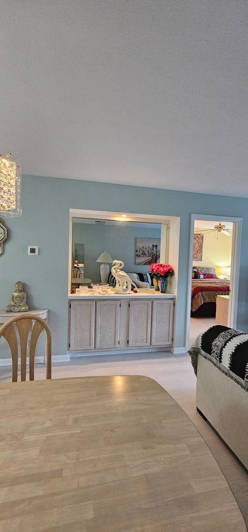 Building Photo - Beautiful 2 Bed / 2 Bath Furnished Condo A...
